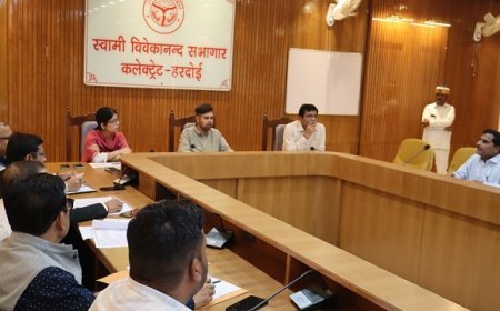 Hardoi: जिलाधिकारी अनुनय झा की सख्ती: ईट भट्ठों-होटलों पर छापेमारी के निर्देश, बाल श्रमिकों को मुक्त कराने का आदेश। 