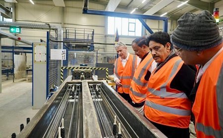 Lucknow: जर्मनी प्रवास में उप मुख्यमंत्री केशव प्रसाद मौर्य की उन्नत रेल तकनीक व रक्षा क्षेत्र में सहयोग की संभावनाओं पर सार्थक पहल। 