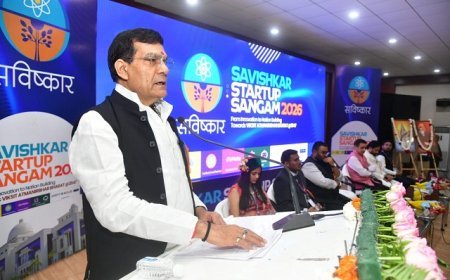 Lucknow: एके शर्मा ने किया ‘सविष्कार स्टार्टअप संगम 2026’ का शुभारंभ, बोले- नवाचार अब गांव-गांव तक पहुंचा। 