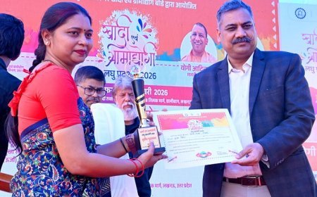 मुख्यमंत्री योगी के नेतृत्व में खादी-ग्रामोद्योग को मिली नई उड़ान: होली पर खादी-ग्रामोद्योग प्रदर्शनी का भव्य समापन, बिक्री में बढ़ोतरी। 