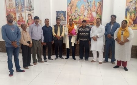 Sitapur : जिला पर्यावरण समिति में संजीव सक्सेना को मिली सदस्यता, कायस्थ समाज में खुशी का माहौल