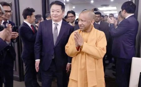 Lucknow : अथक, अनवरत और अदम्य ऊर्जा की प्रेरक तस्वीर- सिंगापुर और जापान दौरे में जीवंत कर्मयोग का उदाहरण बने मुख्यमंत्री योगी आदित्यनाथ