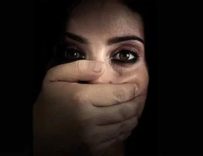 Deoband : देवबंद में किसान नेता समेत चार पर गैंगरेप और ब्लैकमेल का केस दर्ज