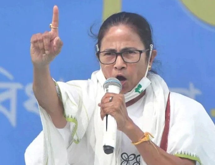 ममता बनर्जी का चुनाव आयोग पर तीखा हमला- दिल्ली में CEC से मुलाकात के बाद कहा, भाजपा के इशारे पर काम कर रहे हैं, 2 करोड़ नाम हटाए