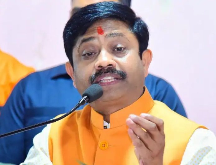 Lucknow : उत्तर प्रदेश में फार्मा सेक्टर को विशेष प्राथमिकता, स्वास्थ्य को मजबूत बनाने का माध्यम