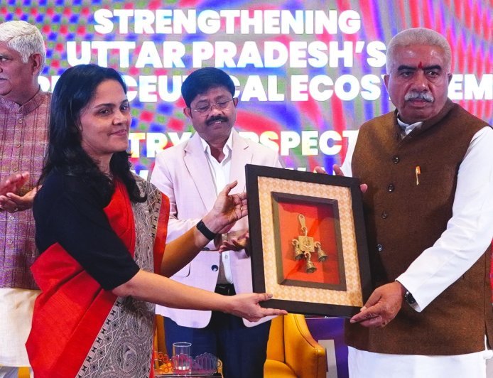 Lucknow : योगी सरकार के नेतृत्व में उत्तर प्रदेश फार्मा निवेश का बन रहा राष्ट्रीय हब