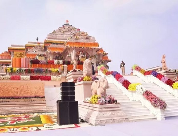 राष्ट्रपति द्रोपदी मुर्मू 19 मार्च को राम मंदिर के गर्भगृह में राम यंत्र स्थापित करेंगी, परकोटे में ध्वजारोहण भी होगा। 