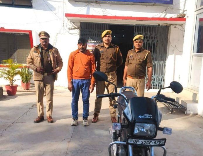 Barabanki : महिला नेता सुनीता कश्यप की हत्या का खुलासा, साथ रहने वाला युवक राज मिश्रा गिरफ्तार