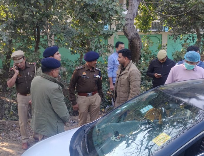 Hathras : हाथरस में दिनदहाड़े सेना जवान की गोली मारकर हत्या, एसपी ने 5 टीमों का गठन किया