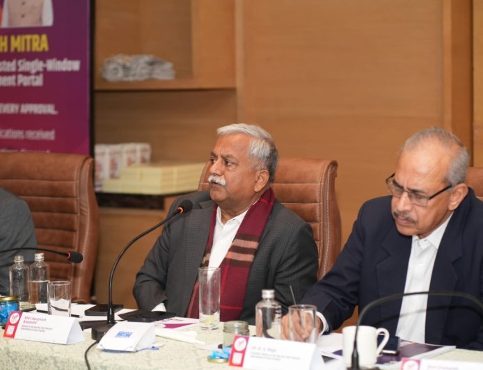 Lucknow : उत्तर प्रदेश के औद्योगिक क्षेत्र को मजबूती मिलेगी: परिधान, रक्षा, इलेक्ट्रॉनिक्स समेत कई क्षेत्रों में समझौते