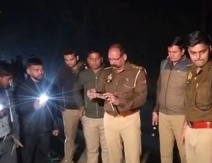 महाशिवरात्रि से पहले रोड से गाय का कटा हुआ सिर मिलने से मचा हडकंप, हिंदू संगठनों ने किया विरोध