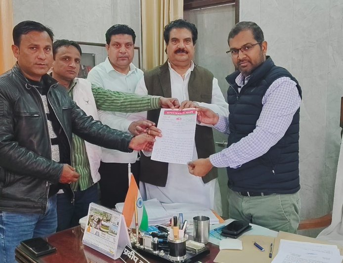 Sambhal: विवादित फिल्म पर सपा का विरोध, फिरोज़ ख़ां ने प्रशासन से की शूटिंग रोकने की मांग। 