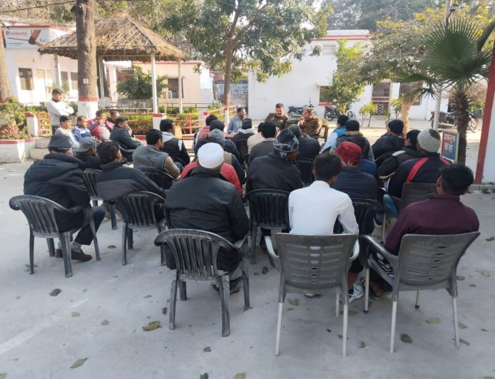 Hathras : हाथरस में ऑपरेशन क्लीन-2 के तहत 57 वाहनों की नीलामी से चार लाख रुपये का राजस्व प्राप्त