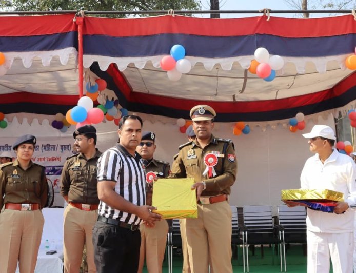 Saharanpur : 29वीं अंतर्जनपदीय पुलिस कुश्ती क्लस्टर प्रतियोगिता का समापन, DIG अभिषेक सिंह ने विजेताओं को किया सम्मानित