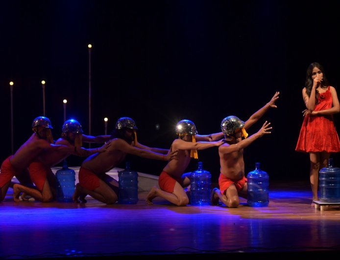 Prayagraj : प्रयागराज में नाटक ‘कथा’ ने प्रेम और पानी बचाने का मार्मिक संदेश दिया