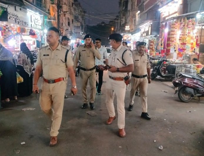 मध्य प्रदेश की राजधानी भोपाल में त्योहारों से पहले पुलिस ने अपराधियों पर कसा शिकंजा, 408 आरोपियों को किया गिरफ्तार।