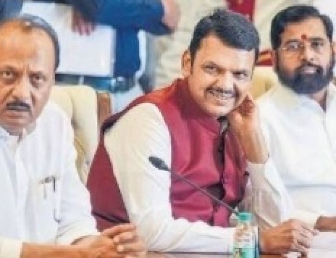 अजित पवार के निधन के बाद अल्पसंख्यक विभाग में धड़ल्ले से जारी हुए प्रमाणपत्र, चार दिनों में 75 संस्थाओं को मंजूरी, सीएम फडणवीस ने जांच बैठाई। 