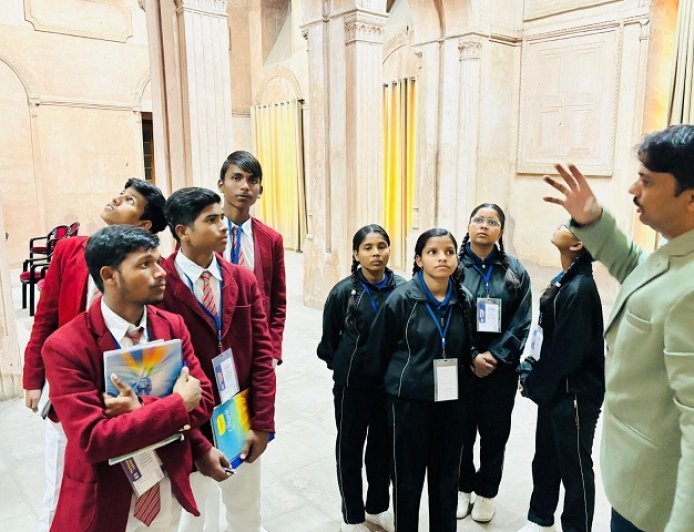 Lucknow: युवाओं को विरासत से जोड़ने की अनूठी पहल, लखनऊ में 'यूथ हेरिटेज लीडरशिप प्रोग्राम' का हुआ आयोजन। 