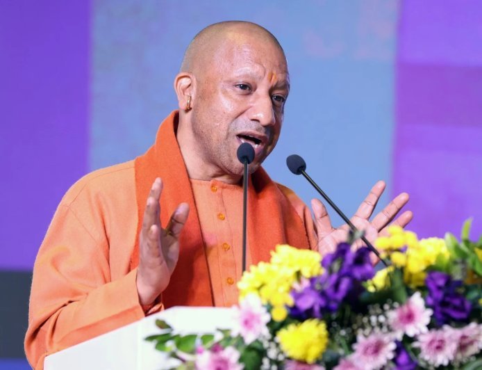 Lucknow : मुख्यमंत्री का सिंगापुर दौरा- निवेश और कौशल विकास को मिलेगी नई गति