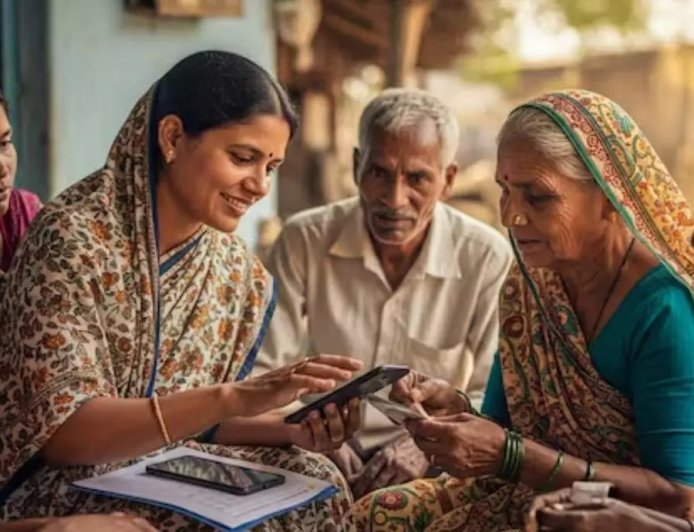 Lucknow : संघर्ष से सम्मान तक- बरेली की सलमा बनीं ग्रामीण आर्थिक सशक्तीकरण की मिसाल