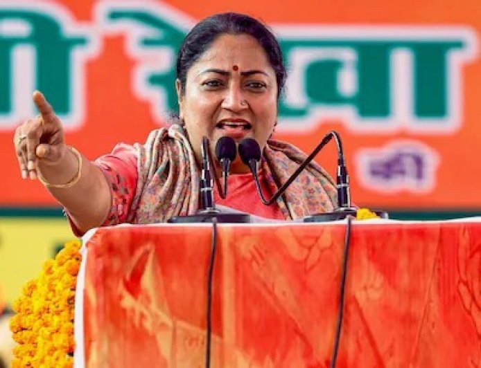 दिल्ली में रेखा गुप्ता सरकार का एक साल पूरा, सीएम ने इसे 'जनता के विश्वास, सेवा के संकल्प और सुशासन के परिणाम' का वर्ष बताया। 