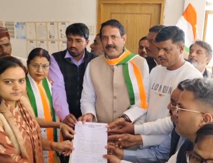 Sambhal: शंकराचार्य प्रकरण में कांग्रेस का विरोध, पीएम के नाम सौंपा गया ज्ञापन।