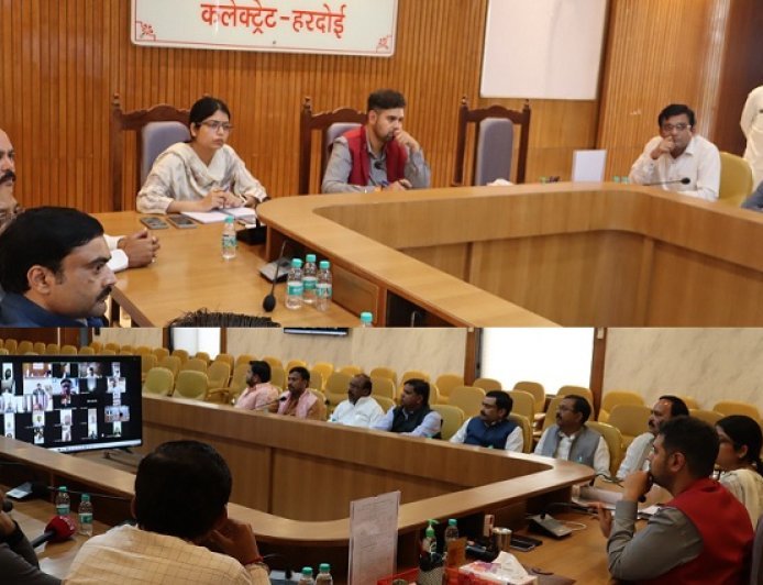 हरदोई में 'संवाद सेतु' का शुभारंभ: मंत्री असीम अरुण ने स्वामी विवेकानन्द सभागार में वीडियो कॉन्फ्रेंसिंग से किया लॉन्च, जनप्रतिनिधियों-अधिकारियों के बीच संवाद को नई ऊँचाई।