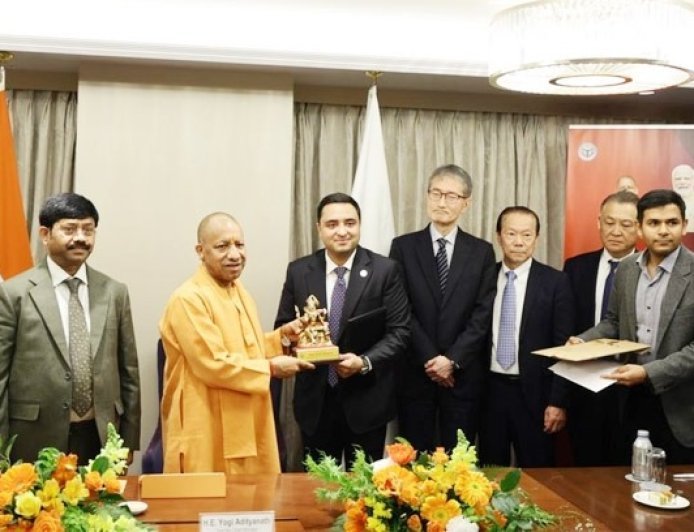 Lucknow : यूपी में ‘मेगा ट्रांसफॉर्मेशन’ से उद्योगों का बढ़ा भरोसा, टोक्यो में यूपी निवेश रोड शो में इंडस्ट्री लीडर्स ने कहा, योगी सरकार ने बना दिया यूपी को निवेश का सबसे भरोसेमंद गंतव्य