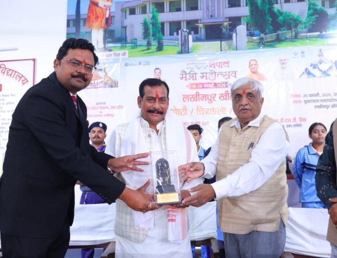 Lakhimpur- Kheri : लखीमपुर खीरी में भारत-नेपाल मैत्री महोत्सव में झलकी साझा सांस्कृतिक विरासत