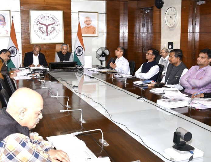 Lucknow : मुख्य सचिव ने पुलिस उपनिरीक्षक एवं समकक्ष पदों पर भर्ती परीक्षा–2025 की तैयारियों की समीक्षा की