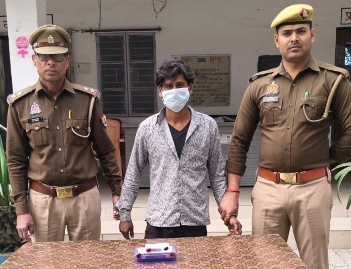 Hardoi : हरियावां में मोबाइल चोरी के आरोपी को गिरफ्तार किया, चोरी का सामान बरामद
