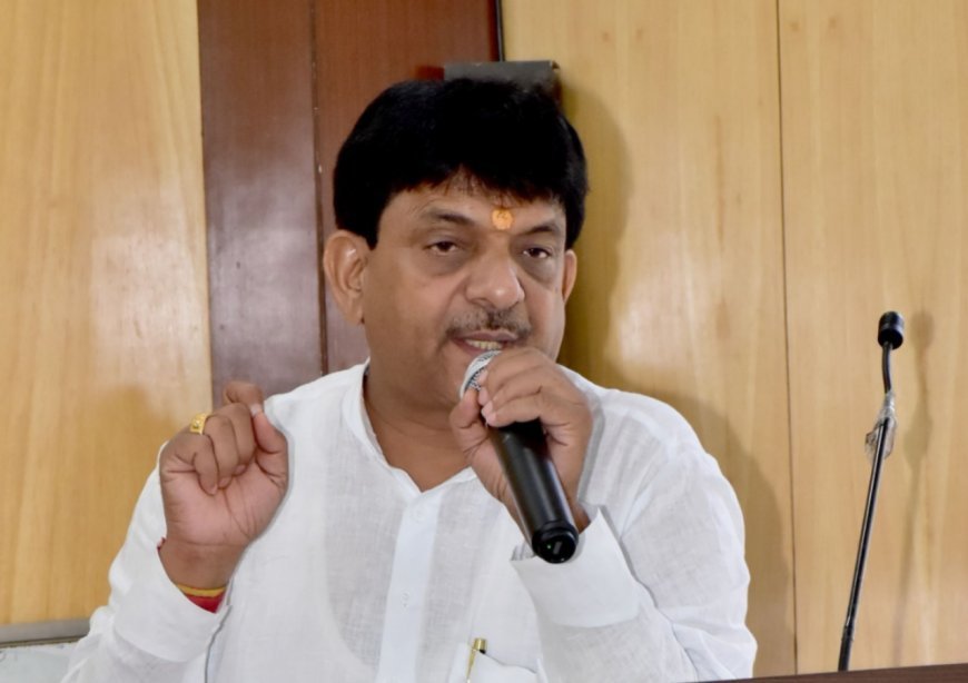 Lucknow : केंद्रीय बजट विकसित भारत का मजबूत आधार, युवाओं और एमएसएमई को नई ताकत- कपिल देव अग्रवाल