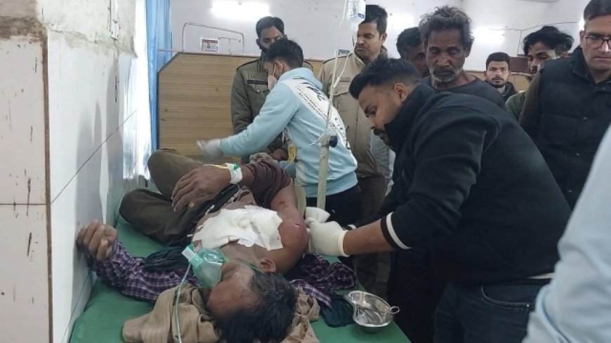 Pilibhit: नहर किनारे खेत पर फसल की रखवाली कर रहे किसान पर बाघ ने हमला कर किया घायल। 