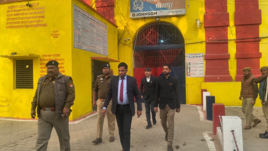Sitapur : जिला कारागार का सचिव जिला विधिक सेवा प्राधिकरण ने किया निरीक्षण, व्यवस्थाएं पाईं संतोषजनक