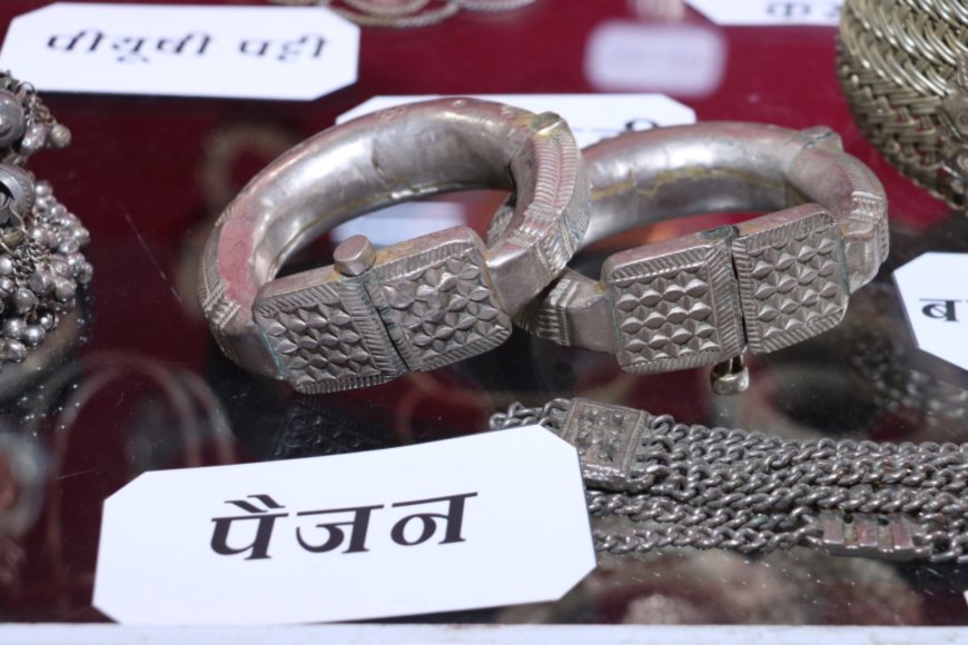 Lucknow : प्रदेश की जनजातियों के 500 से अधिक पारंपरिक आभूषणों व बर्तनों का हो रहा संरक्षण