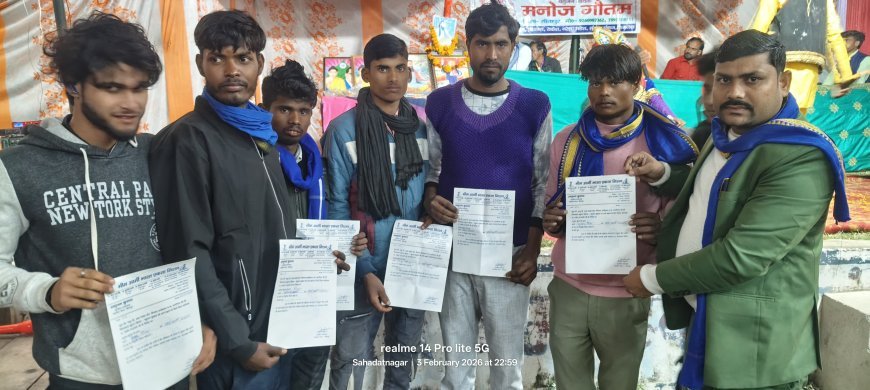 Sitapur : शहादत नगर में बौद्ध धम्म ज्ञान चर्चा का समापन, कई लोगों ने ली भीम आर्मी की सदस्यता