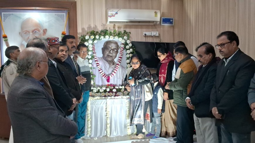 Hardoi : हरदोई में अरुणेश वाजपेयी को भावभीनी श्रद्धांजलि, 8 फरवरी को जेके पब्लिक स्कूल में सभा