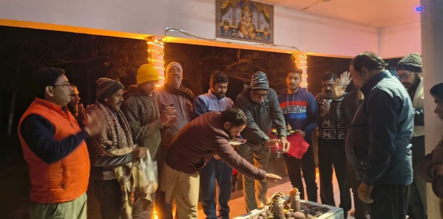 Sitapur : मछरेहटा में श्री रामलीला धनुष यज्ञ एवं रासलीला महोत्सव का भव्य शुभारंभ