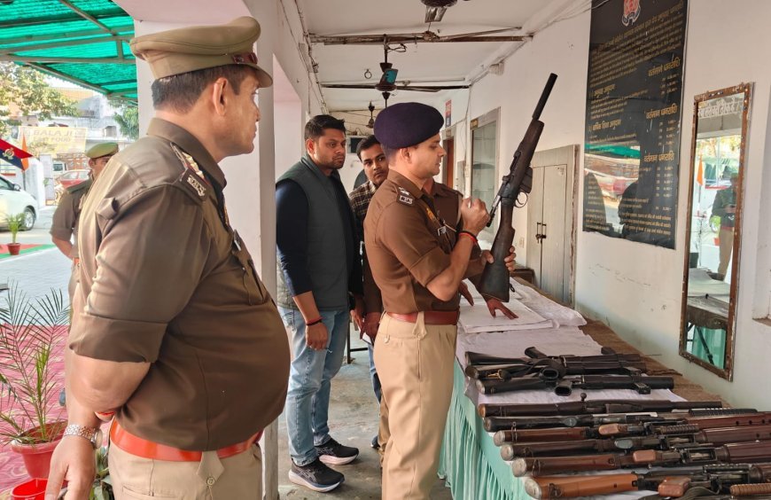 Hardoi : हरदोई में पुलिस अधीक्षक ने कोतवाली शहर थाने का वार्षिक निरीक्षण किया