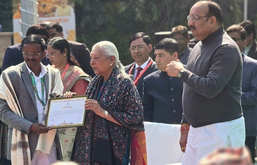 Ayodhya: अयोध्या के राजित राम ने रचा इतिहास- राज्यपाल ने किया सम्मानित, 4 हेक्टेयर पर 5 लाख से ज्यादा का शुद्ध मुनाफा। 