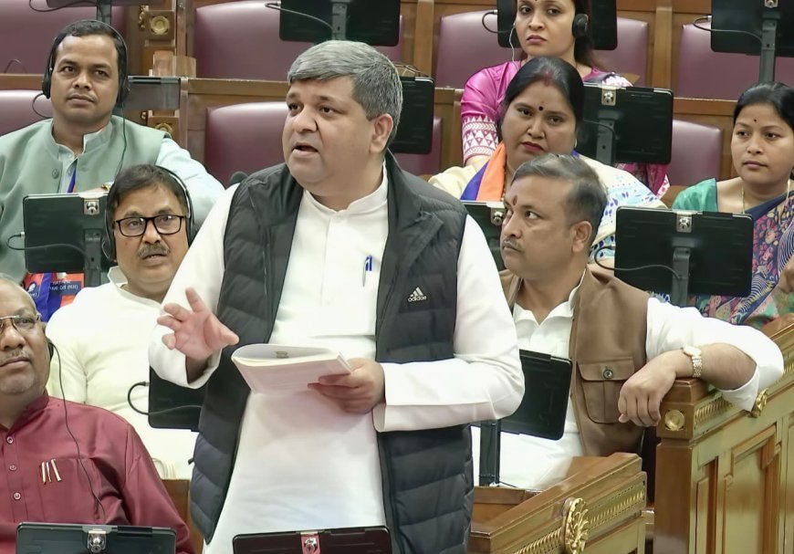 Lucknow : मंत्री आशीष पटेल ने राज्यपाल के अभिभाषण का समर्थन करते हुए गिनाईं सरकार की उपलब्धियां, आठ वर्षों में दोगुनी से अधिक हुई अर्थव्यवस्था, विकास के ठोस आंकड़े पेश