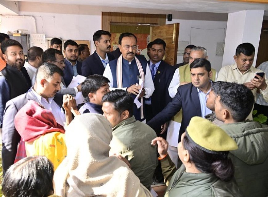 Lucknow: जनता की बात – उप मुख्यमंत्री केशव प्रसाद मौर्य के साथ, जनता दर्शन में सुनी समस्याएं, दिए त्वरित निस्तारण के निर्देश। 