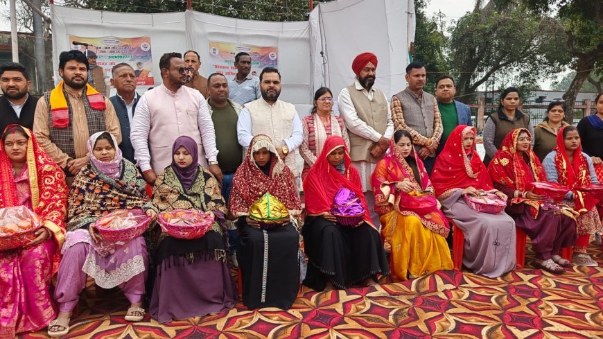 Bajpur : बहुउद्देशीय शिविर में जनता की सुनी गई समस्याएं, 779 लोगों को मिला लाभ