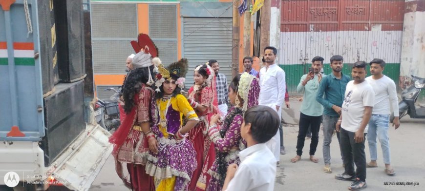 Hardoi : संडीला में नवयुवक कांवरिया समिति ने निकाली भव्य शिव बारात, आकर्षण का केंद्र रहीं मनमोहक झांकियां