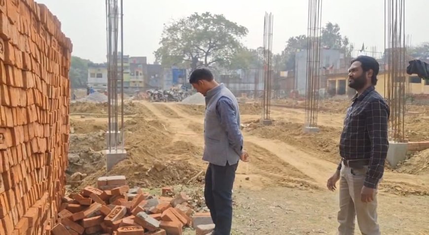 Bahraich : बहराइच राजकीय इंटर कॉलेज में नई बिल्डिंग निर्माण पर प्रधानाचार्य ने लगाए गंभीर आरोप