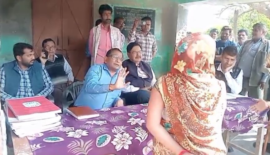 Hardoi: हरदोई के टेनी गांव में चकबंदी चौपाल का विरोध, किसानों ने लगाए नारे। 