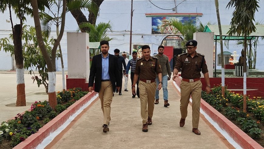 Hardoi: जिलाधिकारी व पुलिस अधीक्षक ने किया जिला कारागार का निरीक्षण। 