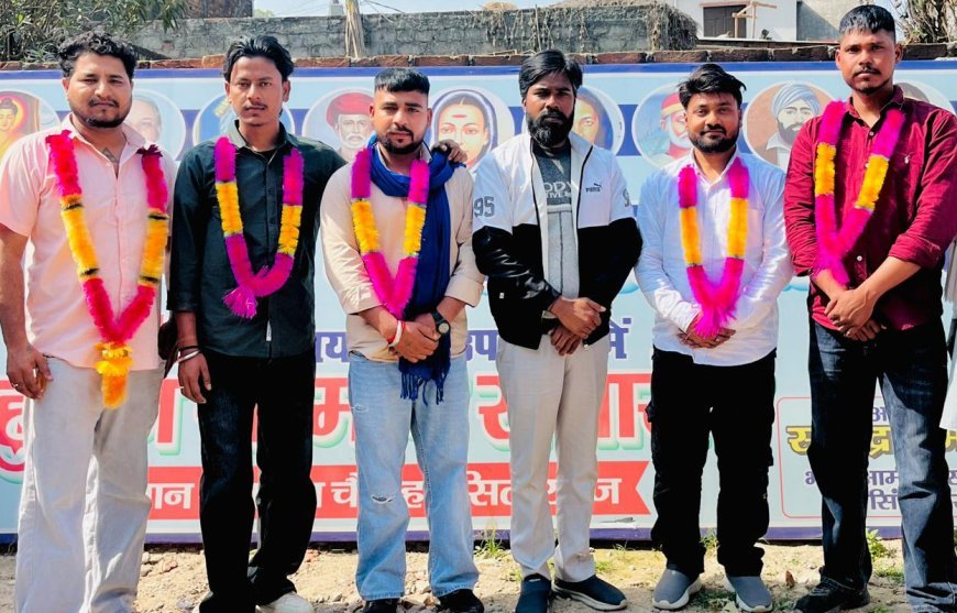 Bajpur : भाजपा और कांग्रेस छोड़ आजाद समाज पार्टी में शामिल हुए कई लोग