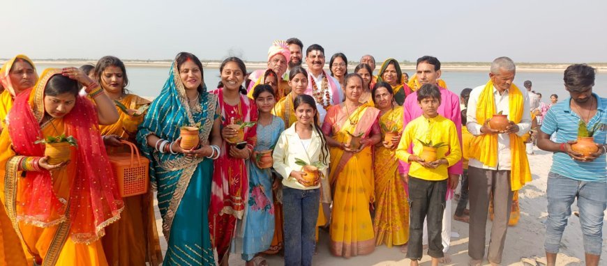 Ambedkarnagar : अम्बेडकरनगर के केदरुपुर में भव्य कलश यात्रा निकली, मां भद्रकाली मंदिर में चंडी यज्ञ और रामकथा शुरू