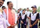 Lucknow : महिला क्रिकेट प्रतिभाओं को मिला प्रोत्साहन, उप मुख्यमंत्री केशव प्रसाद मौर्य ने बढ़ाया खिलाड़ियों का मनोबल